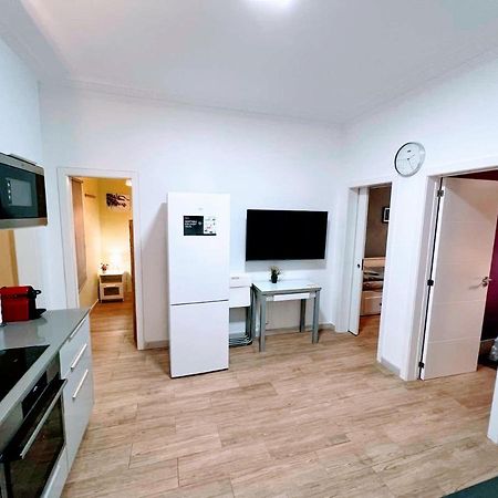 הוספיטלט דה יוברגאט New Camp Nou Apartment/Diret Airport,Beautiful מראה חיצוני תמונה